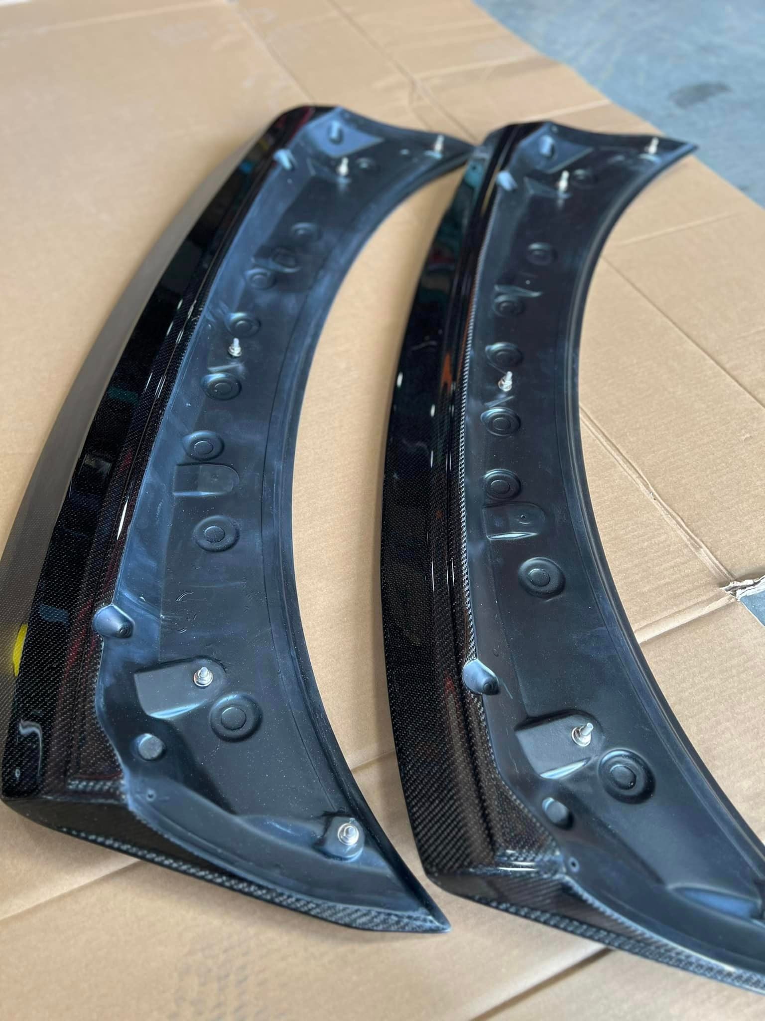 SBGT 18+ Kia Stinger Duckbill rear hatch lid spoiler CF Shipping included